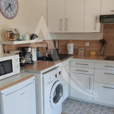 Apartament T2 Sur Zone Pietonne, A Quelques Pas Des Plages